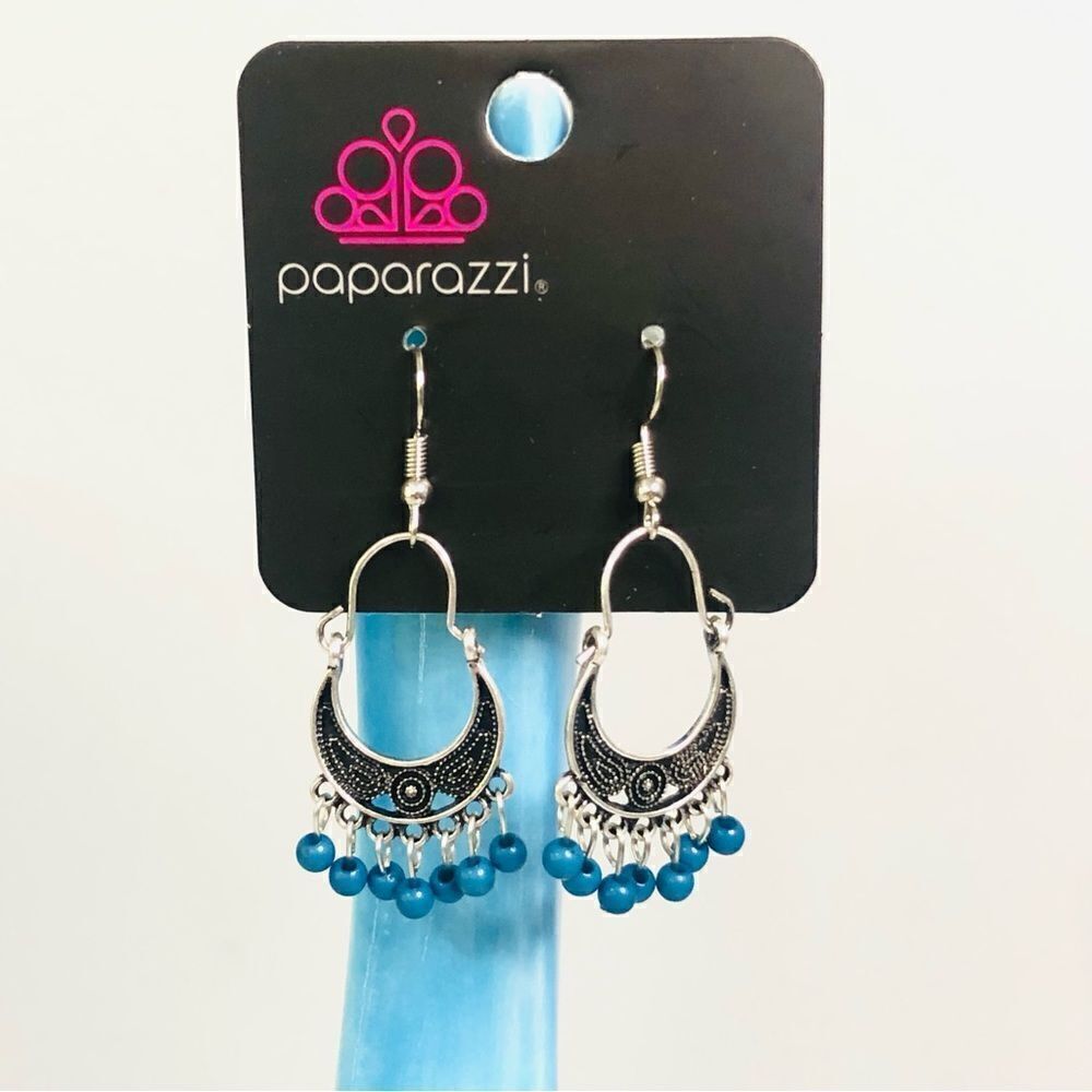 paparazzi “hopelessly houston” moon shape dangle‎ bead earrings